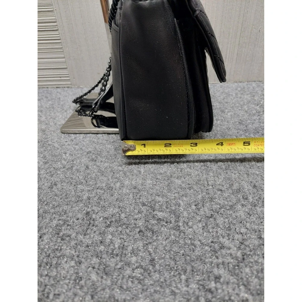 Badgley Mischka Women Shoulder Bag Black Faux Leather Logo Closure Chain Straps